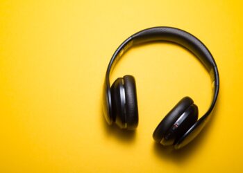 Go to article Podcastory, il fondatore Schioppa spiega tutti i vantaggi!